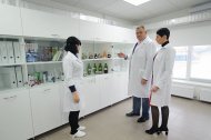Лідери компанії «НОВЕ ЖИТТЯ» на виробництві