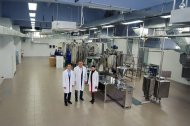 Лідери компанії «НОВЕ ЖИТТЯ» на виробництві