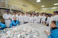 Лідери компанії «НОВЕ ЖИТТЯ» на виробництві
