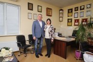 Лідери компанії «НОВЕ ЖИТТЯ» на виробництві