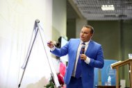 Лідерський бізнес-форум Коронованих Майстрів Володимира та Анни Моргун